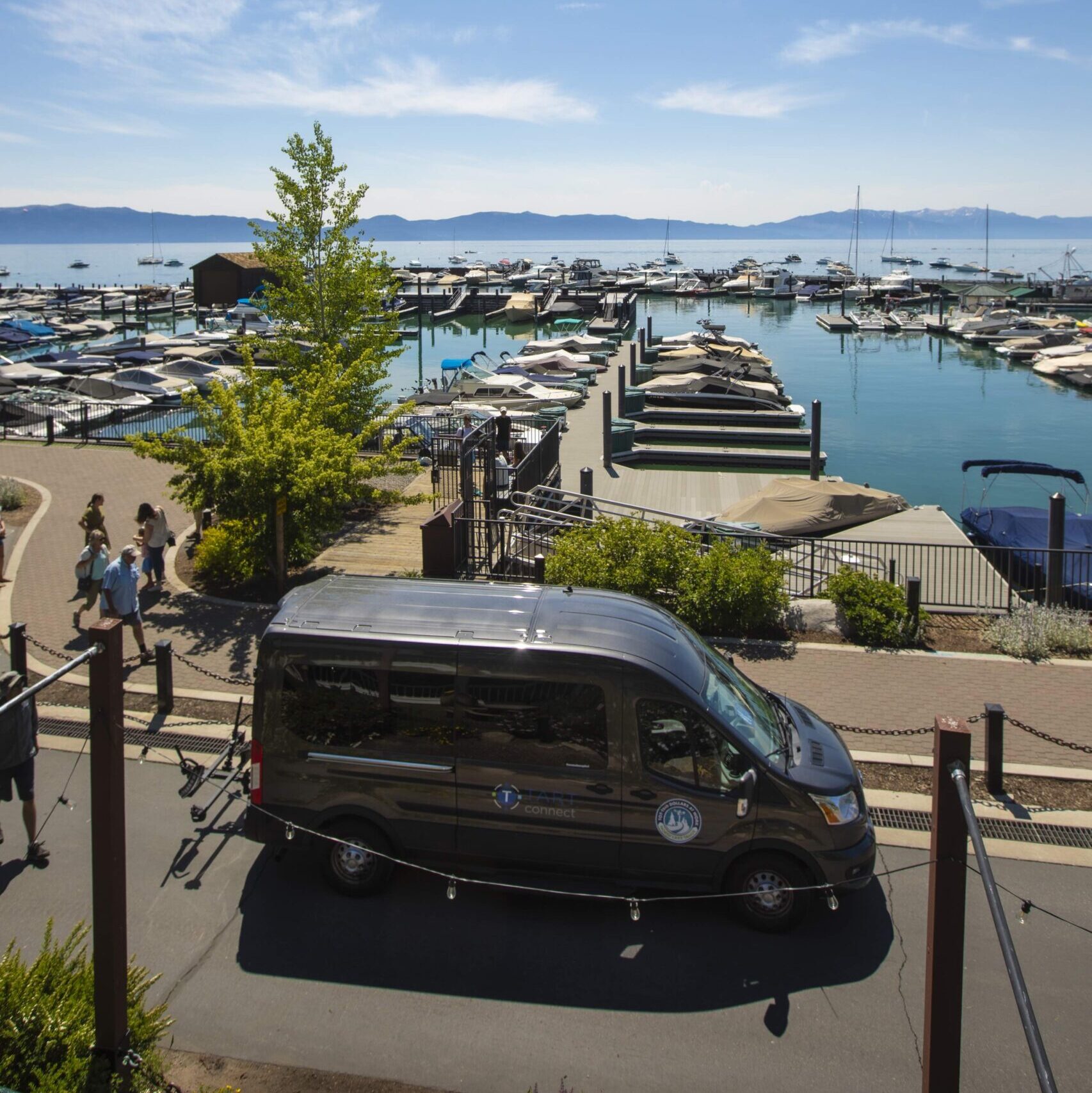 Tart Connect shuttle in front of Tahoe City Marina